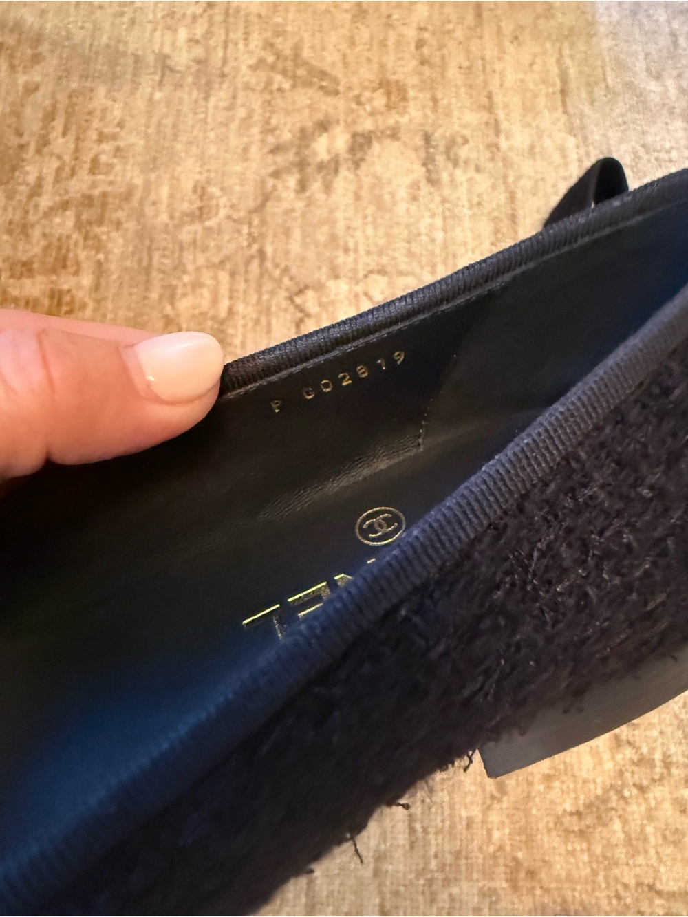 CHANEL Black Tweed 38.5 - Picture 6 of 7